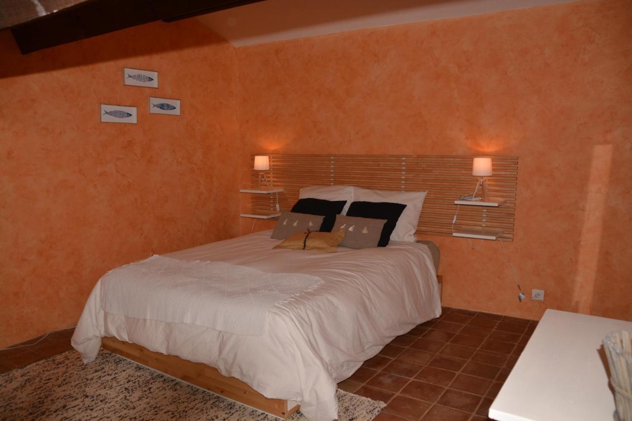 La Petite Sardine Bed & Breakfast Lirac Exterior photo