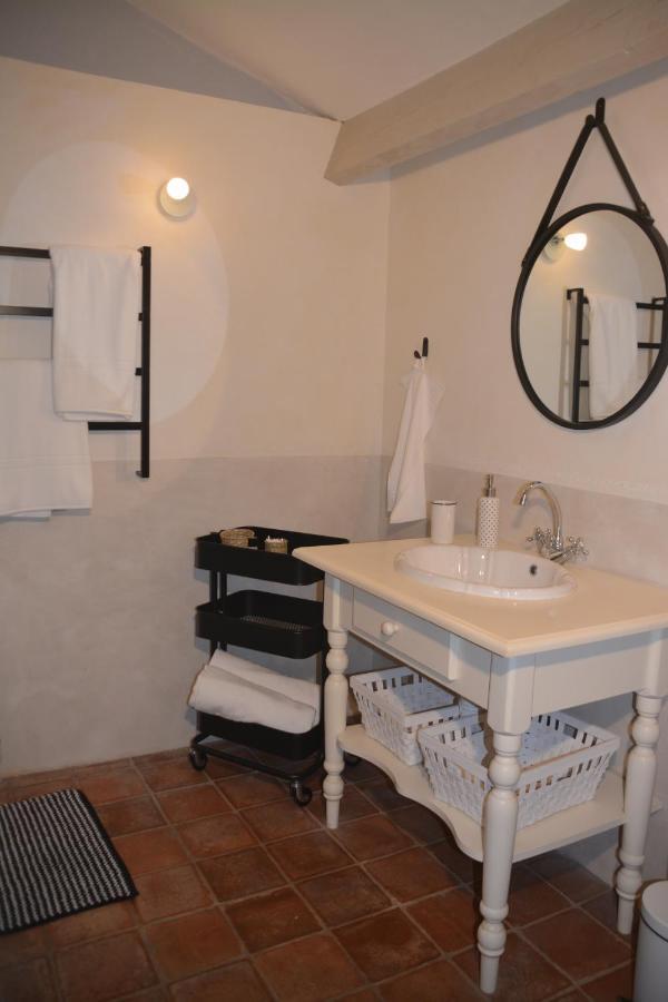 La Petite Sardine Bed & Breakfast Lirac Exterior photo